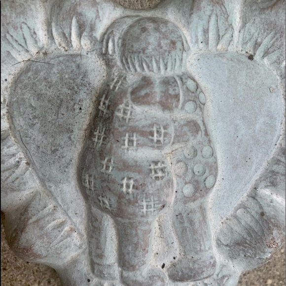 Isabel Bloom decorative stoneware - Picture 2 of 3